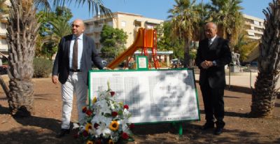 Siracusa, restaurata la targa danneggiata dedicata a Mario Francese